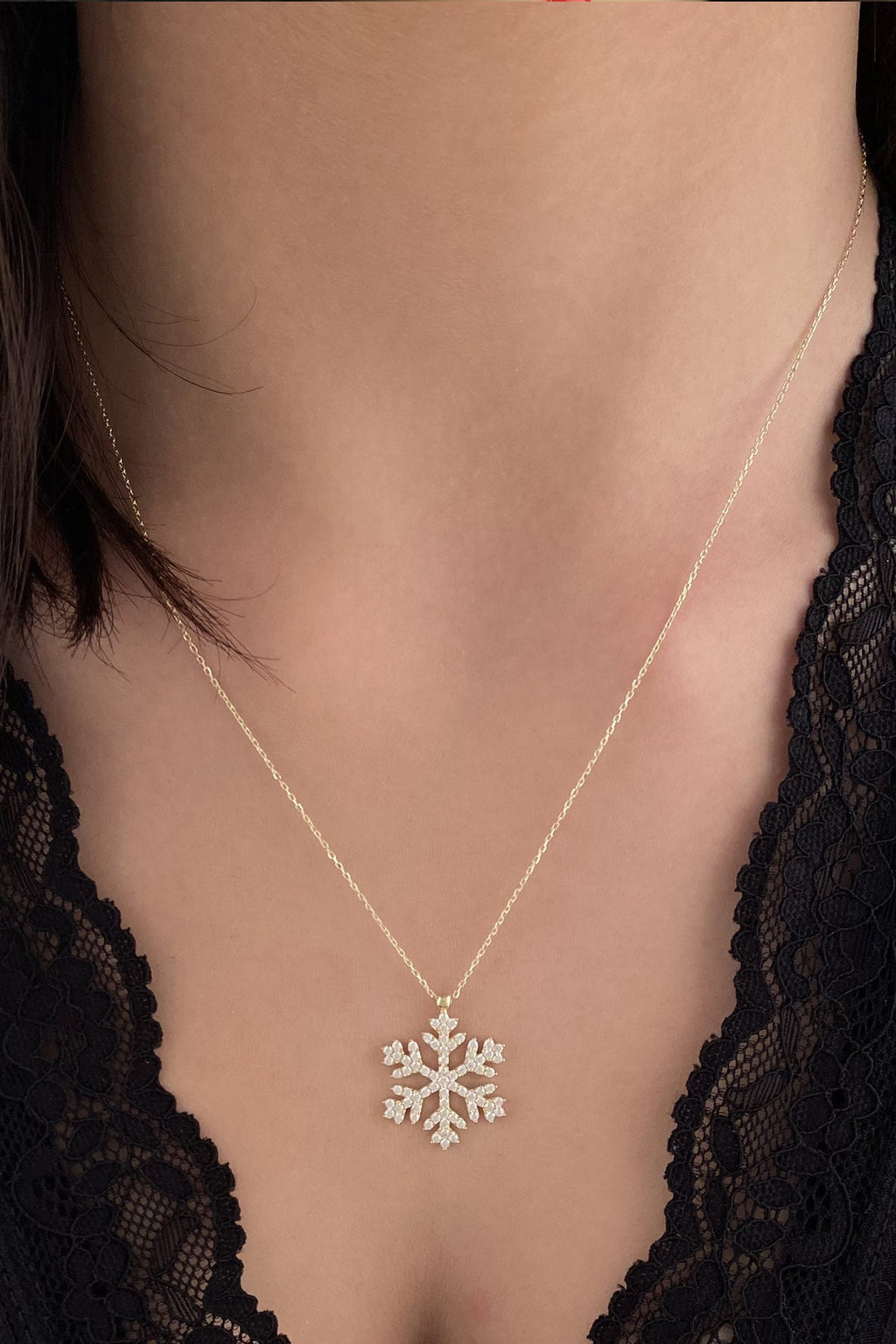 14ct Gold Snowflake Necklace